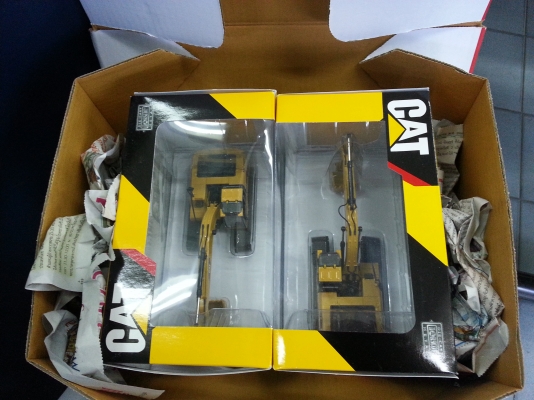 ส่ง 320กับ323 ให้แล้วคับ ขอบคุณคับ ส่ง 320กับ323 ให้แล้วคับ ขอบคุณคับ