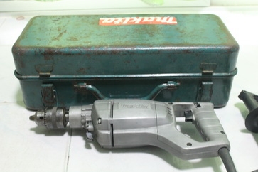 สว่านเจาะกระแทกMAKITA "8420V" 20mm(3/4") สภาพดีมากพร้อมใช้ครับ สว่านเจาะกระแทกMAKITA "8420V" 20mm(3/4") สภาพดีมากพร้อมใช้ครับ