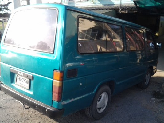 รถตู้ Toyotaตาหวาน  ปี85 เครื่องเบนซิน2Y ติดแก็สLPGเรียบร้อย