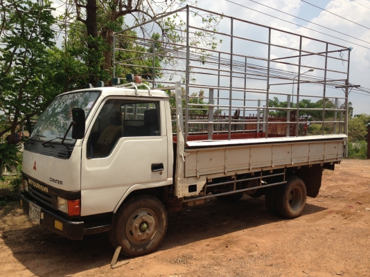 MITSUBISHI CANTER 110 HP รถบรรทุก 6 ล้อ กระบะคอกเหล็กทรงสูงความยาว 4.30 เมตร เครื่องแรงดี ภายในเก๋งคอนโซลครบพร้อม เกียร์ยาว ช่วงล่างแน่นคัชซีดี ยางสภาพดี 70\% พร้อมบรรทุกพร้อมใช้งาน เอกสารทะเบียนภาษีครบพร้อมโอน ราคาต่อรองได้ครับ