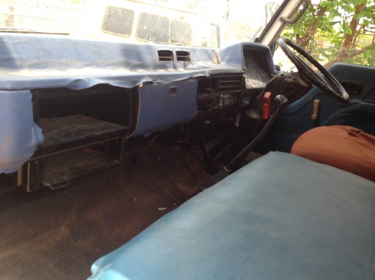 MITSUBISHI CANTER 110 HP รถบรรทุก 6 ล้อ กระบะคอกเหล็กทรงสูงความยาว 4.30 เมตร เครื่องแรงดี ภายในเก๋งคอนโซลครบพร้อม เกียร์ยาว ช่วงล่างแน่นคัชซีดี ยางสภาพดี 70\% พร้อมบรรทุกพร้อมใช้งาน เอกสารทะเบียนภาษีครบพร้อมโอน ราคาต่อรองได้ครับ MITSUBISHI CANTER 110 HP รถบรรทุก 6 ล้อ กระบะคอกเหล็กทรงสูงความยาว 4.30 เมตร เครื่องแรงดี ภายในเก๋งคอนโซลครบพร้อม เกียร์ยาว ช่วงล่างแน่นคัชซีดี ยางสภาพดี 70\% พร้อมบรรทุกพร้อมใช้งาน เอกสารทะเบียนภาษีครบพร้อมโอน ราคาต่อรองได้ครับ