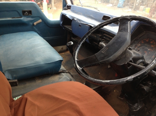 MITSUBISHI CANTER 110 HP รถบรรทุก 6 ล้อ กระบะคอกเหล็กทรงสูงความยาว 4.30 เมตร เครื่องแรงดี ภายในเก๋งคอนโซลครบพร้อม เกียร์ยาว ช่วงล่างแน่นคัชซีดี ยางสภาพดี 70\% พร้อมบรรทุกพร้อมใช้งาน เอกสารทะเบียนภาษีครบพร้อมโอน ราคาต่อรองได้ครับ MITSUBISHI CANTER 110 HP รถบรรทุก 6 ล้อ กระบะคอกเหล็กทรงสูงความยาว 4.30 เมตร เครื่องแรงดี ภายในเก๋งคอนโซลครบพร้อม เกียร์ยาว ช่วงล่างแน่นคัชซีดี ยางสภาพดี 70\% พร้อมบรรทุกพร้อมใช้งาน เอกสารทะเบียนภาษีครบพร้อมโอน ราคาต่อรองได้ครับ