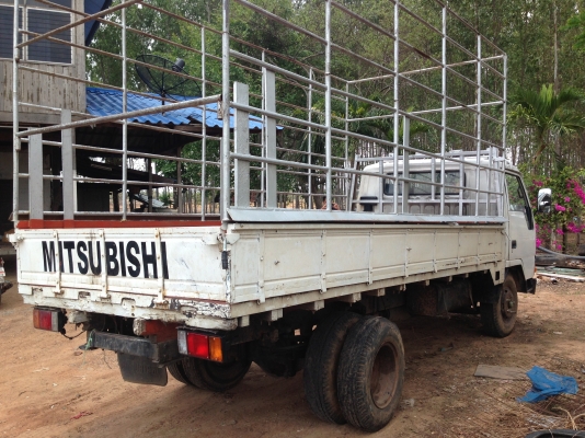 MITSUBISHI CANTER 110 HP รถบรรทุก 6 ล้อ กระบะคอกเหล็กทรงสูงความยาว 4.30 เมตร เครื่องแรงดี ภายในเก๋งคอนโซลครบพร้อม เกียร์ยาว ช่วงล่างแน่นคัชซีดี ยางสภาพดี 70\% พร้อมบรรทุกพร้อมใช้งาน เอกสารทะเบียนภาษีครบพร้อมโอน ราคาต่อรองได้ครับ MITSUBISHI CANTER 110 HP รถบรรทุก 6 ล้อ กระบะคอกเหล็กทรงสูงความยาว 4.30 เมตร เครื่องแรงดี ภายในเก๋งคอนโซลครบพร้อม เกียร์ยาว ช่วงล่างแน่นคัชซีดี ยางสภาพดี 70\% พร้อมบรรทุกพร้อมใช้งาน เอกสารทะเบียนภาษีครบพร้อมโอน ราคาต่อรองได้ครับ