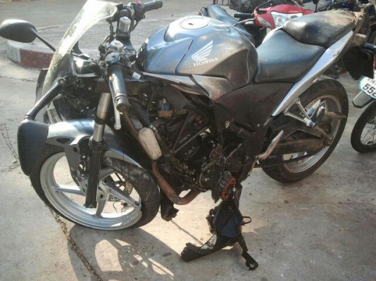 ขายซากCBR250iทะเบียนพร้อมโอน หรือรับCBR250ไม่มีทะเบียน