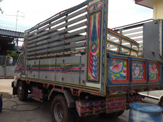 ขายรถ 6 ล้อ NPR