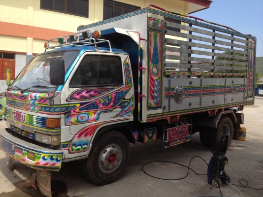 ขายรถ 6 ล้อ NPR