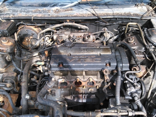 ขายซากHONDA_Accord/โฉมไฟท้ายสองก้อน รถจมน้ำ ขายทั้งซากครับ แยกชิ้นได้ครับ