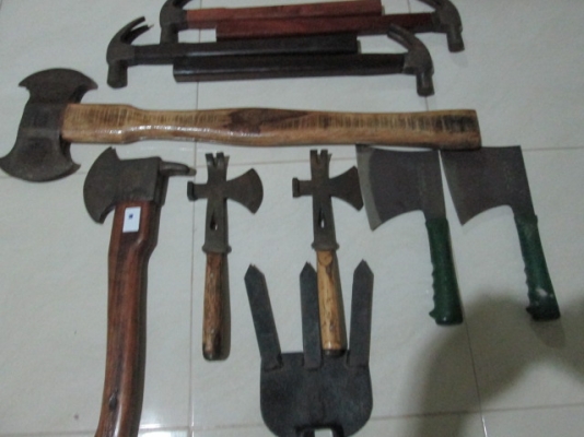 ขวานUS ค้อนเยอรมัน ปังตอ ฯลฯ