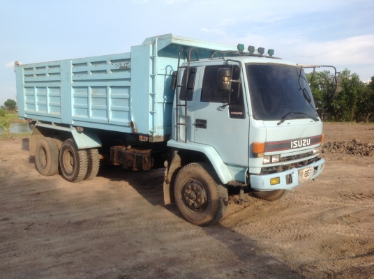 ขาย รถ 10 ล้อดั้ม ISUZU 240 แรง (นางฟ้าแท้) สนใจต่อรองราคาโดยตรง 081-4283210
