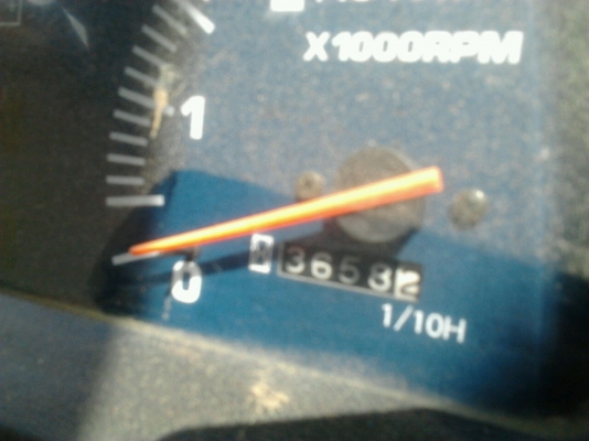 KUBOTA L2808 - 2 เพลา เอกสารเล่มทะเบียนครบ ใช้งาน 3,658 ชม. อุปกรณ์ มีผานพรวนดิน 5 ผานยกร่อง สภาพดีพร้อมใช้งานได้เลยไม่มีปัญหา ระบบไฮดรอลิกส์ไม่มีแตกไม่มีรั่วซึ่ม ช่วงล่างดี ยางหน้ายางหลังสภาพ 70\% พร้อมลุยงานได้เลย ราคาต่อรองได้นะครับ KUBOTA L2808 - 2 เพลา เอกสารเล่มทะเบียนครบ ใช้งาน 3,658 ชม. อุปกรณ์ มีผานพรวนดิน 5 ผานยกร่อง สภาพดีพร้อมใช้งานได้เลยไม่มีปัญหา ระบบไฮดรอลิกส์ไม่มีแตกไม่มีรั่วซึ่ม ช่วงล่างดี ยางหน้ายางหลังสภาพ 70\% พร้อมลุยงานได้เลย ราคาต่อรองได้นะครับ