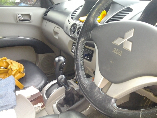 ขายไทรทัน 3.2 4wd TOP