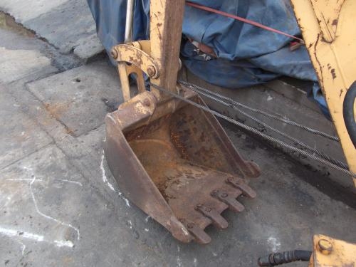 ชุดขุดหลังรถตักล้อยาง Komutsu พร้อมแท่นถอดได้ แปลงใส่รถไถใหญ่ได้ นำเข้าจากญี่ปุ่น