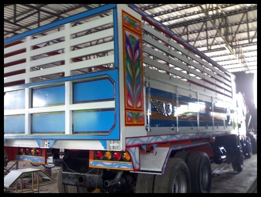 สิบล้อ GIGA  320 สภาพดี สวยมาก