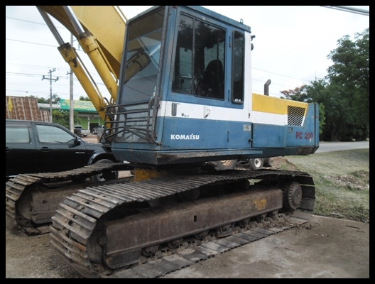 แมคโคร PC 200 รุ่น 3 เครื่องดี สภาพแจ๋ว!!!