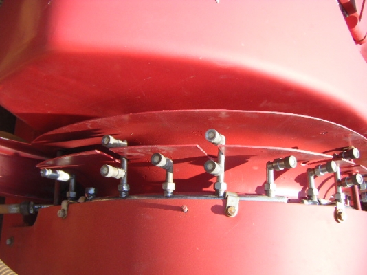 รถพ่นปุ๋ยชีวภาพ-ยาฆ่าแมลง