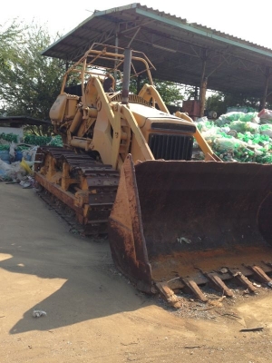 ขายรถแทรกเตอร์ KOMATSU D60S สภาพพร้อมใช้งาน ต่อรองราคาได้อีก เจ้าของขายเอง ติดต่อโดยตรง คุณอัมพร (เจ๊ป้อม)  086-372-2080