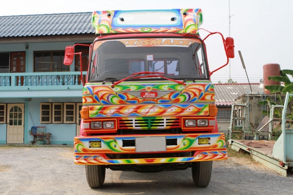 เทรเลอร์บรรทุกรถเกี่ยว HINO 10 ล้อ 1 เพลา เทรเลอร์บรรทุกรถเกี่ยว HINO 10 ล้อ 1 เพลา