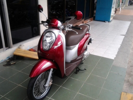 ขาย Scoopy-i ลายคลาสสิค วิ่งน้อย ประหยัดน้ำมันสวยๆ ตจวส่งได้ครับ
