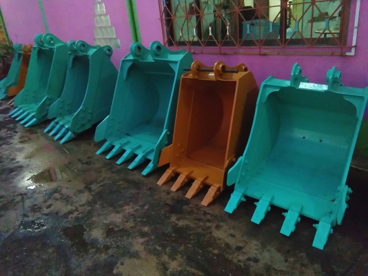 รับสั่งทำบุ้งกี่ ทุกรุ่น ปากแคบ ตักผักตกชวา บุ้งกี่วางท่อ บุ้งกี่ตักดิน รับประกันความแข็งแรง