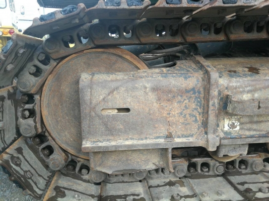 รถขุดรุ่นยอดนิยม KOBELCO SK135SR-2 YY-05 นำเข้าจากญี่ปุ่นโดยตรง โทร.090-986-2521 อ๊อบ