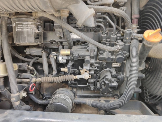 มาใหม่ๆ KOMATSU PC 50MR-2 อามพิเศษ นำเข้าจากญี่ปุ่นโดยตรง ชั่วโมงทำงานน้อย พร้อมตู้เก๋งสวยๆ โทร.090-986-2521 อ๊อบ