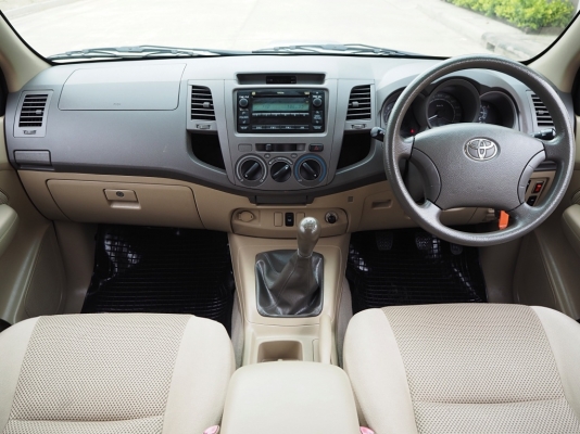 TOYOTA HILUX VIGO 2.5 E SMARTCAB ปี 2011 เกียร์MANUAL
