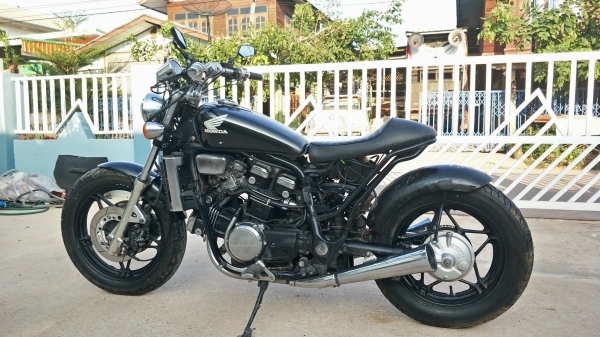 ขายครับ Honda Magna750 ทะเบียนแท้ ขายครับ Honda Magna750 ทะเบียนแท้