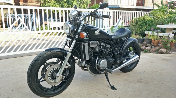 ขายครับ Honda Magna750 ทะเบียนแท้ ขายครับ Honda Magna750 ทะเบียนแท้