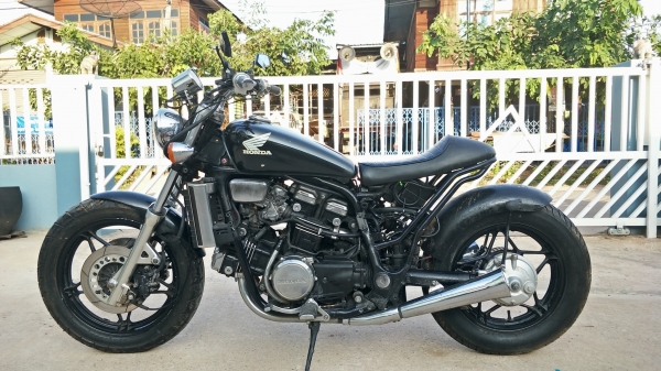 ขายครับ Honda Magna750 ทะเบียนแท้ ขายครับ Honda Magna750 ทะเบียนแท้
