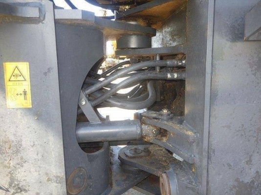 ขาย รถตัก KOMATSU WA100-5 นำเข้าจากญี่ปุ่น ระบบดี สีเดิมทั้งคัน ขายถูก โทร.090-986-2521 อ๊อบ ขาย รถตัก KOMATSU WA100-5 นำเข้าจากญี่ปุ่น ระบบดี สีเดิมทั้งคัน ขายถูก โทร.090-986-2521 อ๊อบ