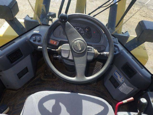 ขาย รถตัก KOMATSU WA100-5 นำเข้าจากญี่ปุ่น ระบบดี สีเดิมทั้งคัน ขายถูก โทร.090-986-2521 อ๊อบ ขาย รถตัก KOMATSU WA100-5 นำเข้าจากญี่ปุ่น ระบบดี สีเดิมทั้งคัน ขายถูก โทร.090-986-2521 อ๊อบ