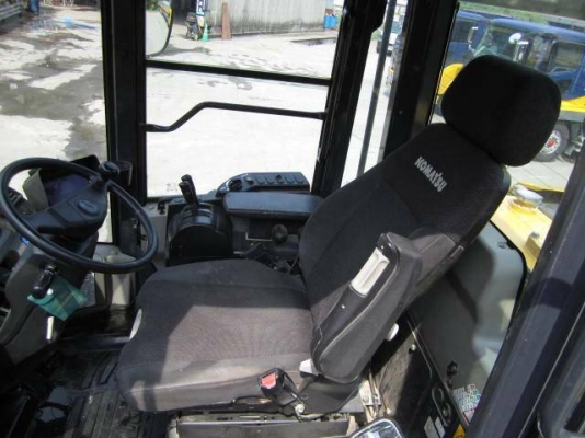 ขาย รถตัก KOMATSU WA320-7 ปี2015 นำเข้าจากญี่ปุ่น ระบบดี สีเดิมทั้งคัน ขายถูก โทร.090-986-2521 อ๊อบ