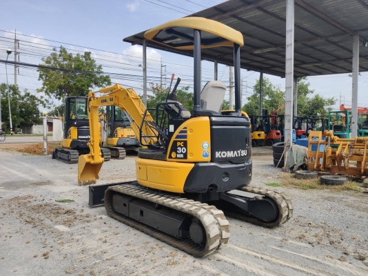 มาใหม่ ถึงไทยแล้วคับ KOMATSU PC 30MR-2 จากญี่ปุ่น สวยมาก โทร.090-986-2521 อ๊อบ