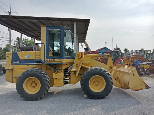 ขาย รถตัก KOMATSU WA100-1 นำเข้าจากญี่ปุ่น ระบบดี สีเดิมทั้งคัน ขายถูก โทร.090-986-2521 อ๊อบ