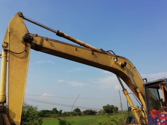 ขายKOMATSU PC200-3 สภาพใช้งานได้ราคา 180,000