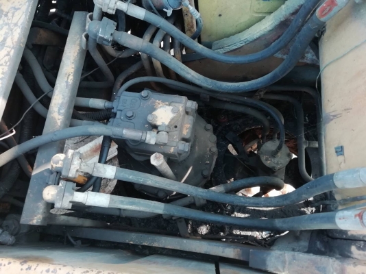 ขายKOMATSU PC200-3 สภาพใช้งานได้ราคา 180,000