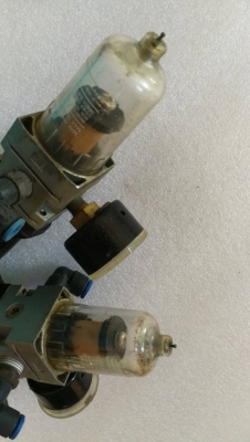 คู่นี้ 300 บ.ส่งถึงบ้านฟรี โทร  083-2000058 LINE ID:line832923 ชุดอุปกรณ์ดักน้ำดักฝุ่นในระบบลมและหมุนปรับแรงดันตามต้องการของอุปกรณ์ ยี่ห้อ SMC