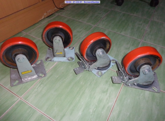 ขายล้อยูริเทรนขนาด 5นิ้ว มีเบรค2ล้อ  รับน้ำหนักได้เป็นตัน