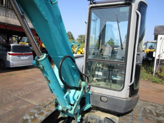 Kobelco SK40SR-2 ปี2001 นำเข้าจากญี่ปุ่น โทร. 080-6565422 (หนิง)