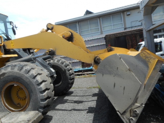 ขายรถตักล้อยาง KOMATSU WA320-6 ปี 2013 นำเข้าเองจากญี่ปุ่น สภาพสวยพร้อมใช้งาน ถึงเร็วๆนี้ครับ