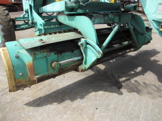 Komatsu GD405A-2 รถเกรดญี่ปุ่น สแคริฟายด์ โทร. 080-6565422 (หนิง)