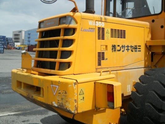 ขายรถตักล้อยาง KOMATSU WA300-3E นำเข้าเองจากญี่ปุ่น สภาพสวยพร้อมใช้งาน ถึงเร็วๆนี้ครับ