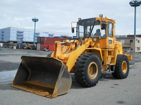 ขายรถตักล้อยาง KOMATSU WA300-3E นำเข้าเองจากญี่ปุ่น สภาพสวยพร้อมใช้งาน ถึงเร็วๆนี้ครับ