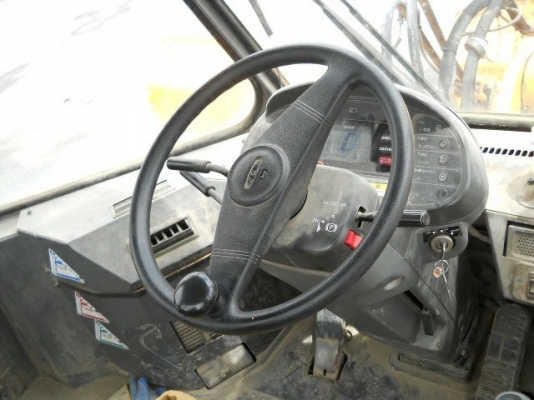 ขายรถตักล้อยาง KOMATSU WA300-3E นำเข้าเองจากญี่ปุ่น สภาพสวยพร้อมใช้งาน ถึงเร็วๆนี้ครับ