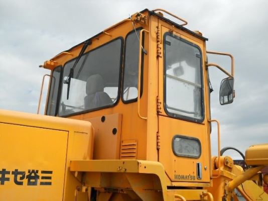 ขายรถตักล้อยาง KOMATSU WA300-3E นำเข้าเองจากญี่ปุ่น สภาพสวยพร้อมใช้งาน ถึงเร็วๆนี้ครับ