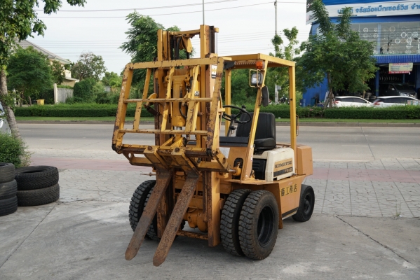 ขายถูกมาก KOMATSU FD20-10 ขนาดยก2ตัน เสาสูง3เมตร งาเท เครื่องยนต์ดีเซล