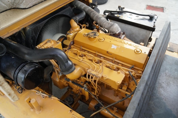 ขายถูกมาก KOMATSU FD20-10 ขนาดยก2ตัน เสาสูง3เมตร งาเท เครื่องยนต์ดีเซล