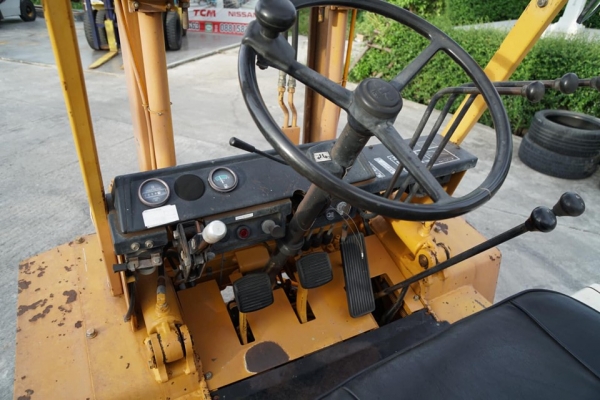 ขายถูกมาก KOMATSU FD20-10 ขนาดยก2ตัน เสาสูง3เมตร งาเท เครื่องยนต์ดีเซล