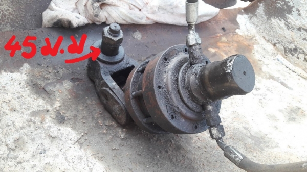 ขาย บุ้งกี้ ตัวหนีบ HIAB หมุนได้รอบตัว เก่า JAPAN 45000 บาท โทร 084-5424150