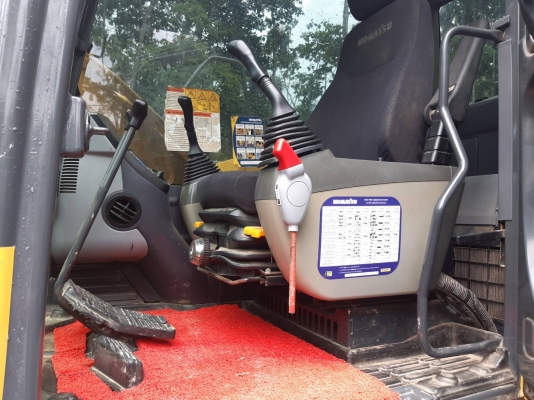 ขายKOMATSU PC130-8 เอกสารเล่มทะเบียนไมล์11,000ชม.ราคา 1,300,000